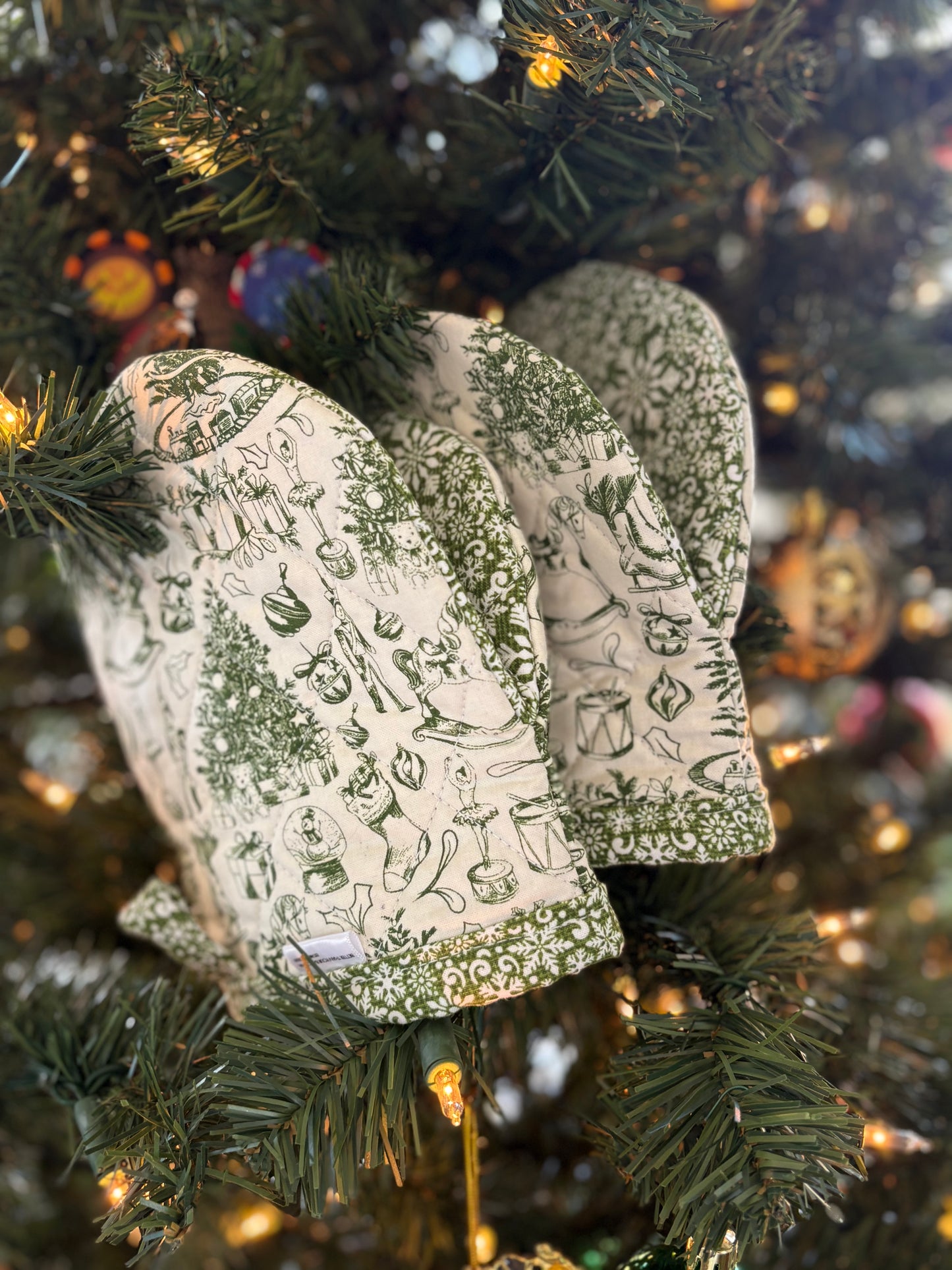 Custom Quilted Mini Oven Mitts